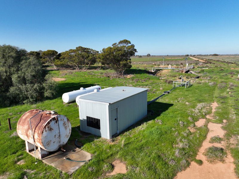 Photo - " SOUTH YALOKE" Wakool Road, Deniliquin NSW 2710 - Image 13