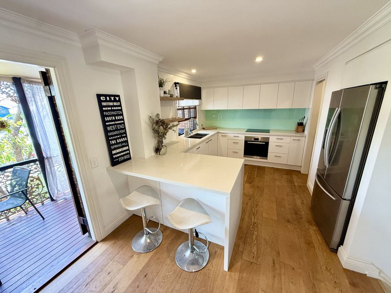 Photo - Spring Hill QLD 4000 - Image 1