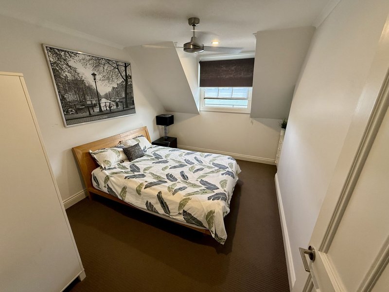 Photo - Spring Hill QLD 4000 - Image 8