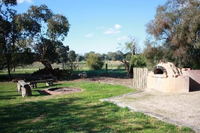 Photo - Stawell VIC 3380 - Image 7