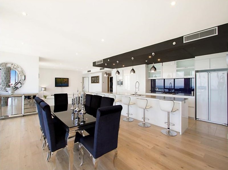 Photo - Sub-Penthouse 'Circle On Cavill' 9 Ferny Avenue, Surfers Paradise QLD 4217 - Image 9