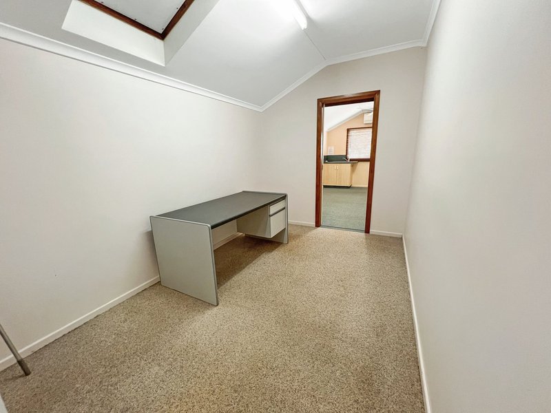 Photo - Suite 7/15 Catherine Street, Malanda QLD 4885 - Image 6