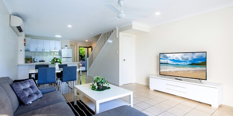 Photo - Sunset Waters 2/3 Banksia Court, Hamilton Island QLD 4803 - Image 3