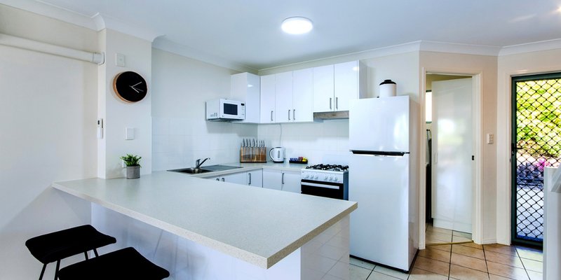 Photo - Sunset Waters 2/3 Banksia Court, Hamilton Island QLD 4803 - Image 6