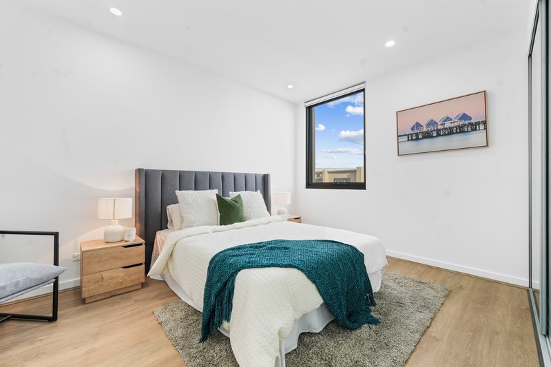 Photo - TH8 Deliah Glade, Riverstone NSW 2765 - Image 4