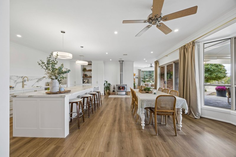 Photo - 'The Finches', 7 Galloway Place, Murrumbateman NSW 2582 - Image 1