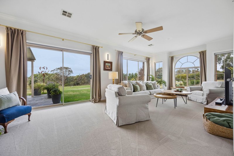 Photo - 'The Finches', 7 Galloway Place, Murrumbateman NSW 2582 - Image 6