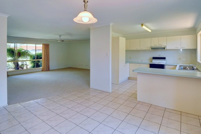 Photo - U 1 & 2/5 Hamilton Street, Buderim QLD 4556 - Image 6