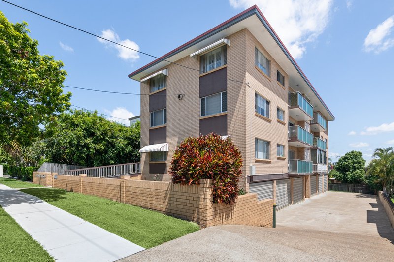 Photo - U 6/15 Rialto Street, Coorparoo QLD 4151 - Image 1