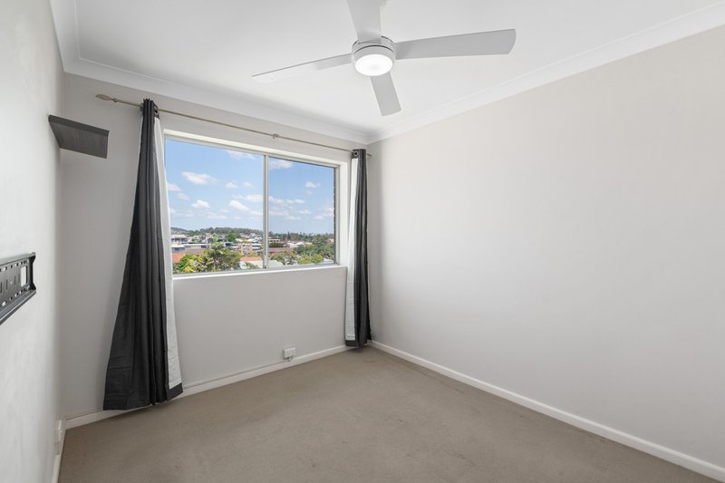 Photo - U 6/15 Rialto Street, Coorparoo QLD 4151 - Image 9