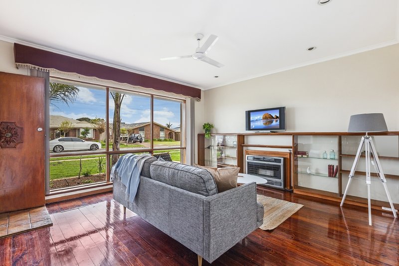 Photo - U1/9 White Sands Drive, West Beach SA 5024 - Image 2