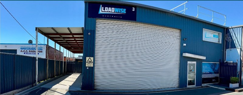 Photo - U3/18-20 Maryborough Street, Fyshwick ACT 2609 - Image 1