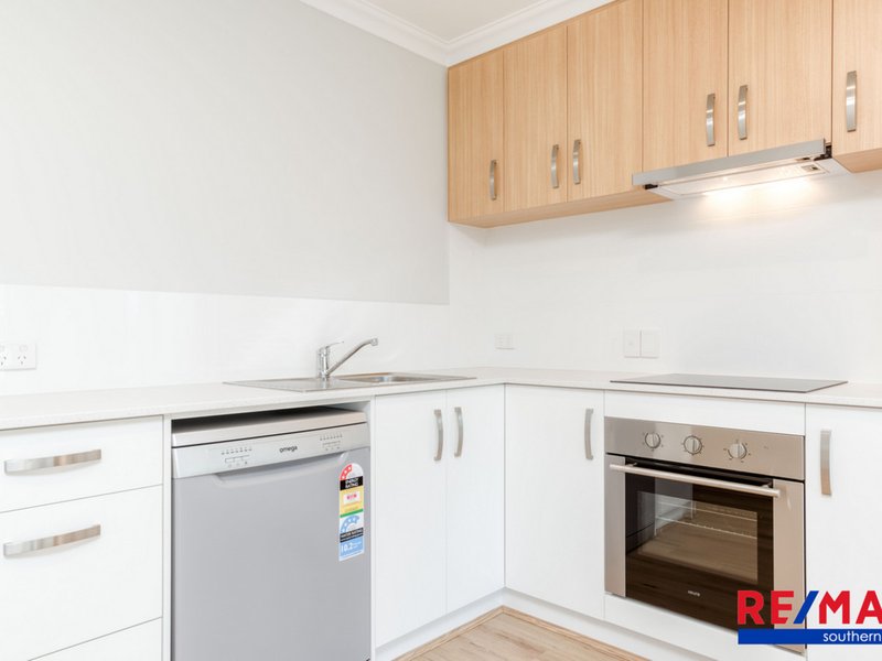 Photo - U5/5 Lena Street, Beckenham WA 6107 - Image 5