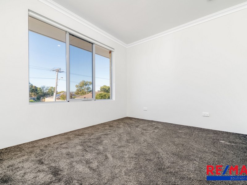 Photo - U5/5 Lena Street, Beckenham WA 6107 - Image 13