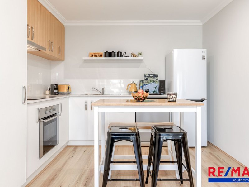 Photo - U5/5 Lena Street, Beckenham WA 6107 - Image 17