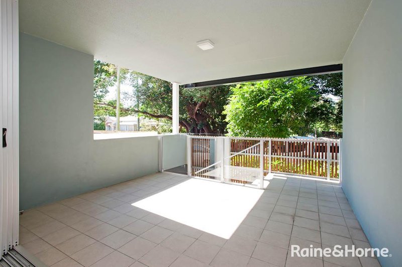 Photo - U8/12 Dowse Street, Paddington QLD 4064 - Image 4