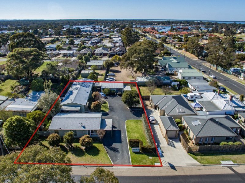 Unit 1, 2, 3 & 4/54 Main Road, Paynesville VIC 3880