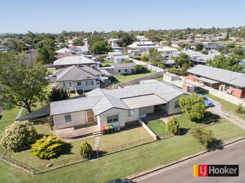 Unit 1 & 2/2 Begonia Street, South Tamworth NSW 2340