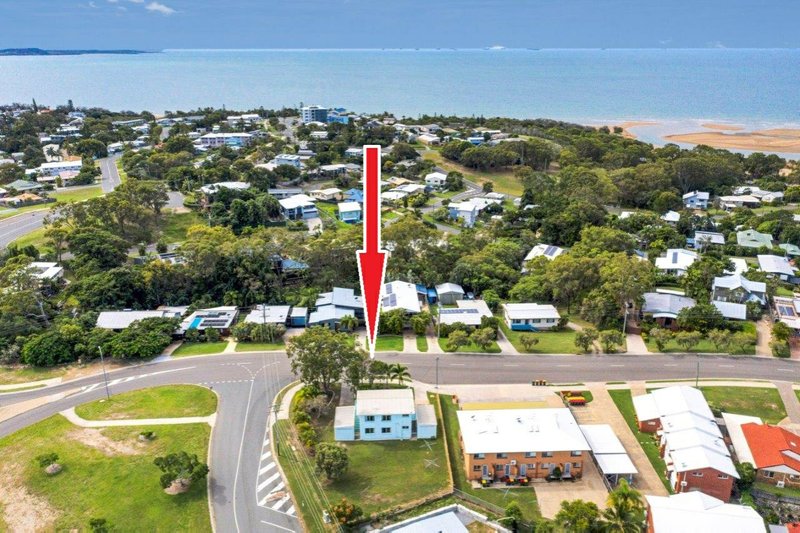 Photo - Unit 1 & 2/2 Elizabeth Street, Tannum Sands QLD 4680 - Image 2