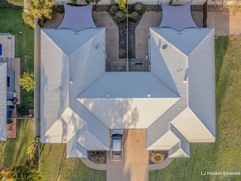 Photo - Unit 1 & 2/228 Borilla Street, Emerald QLD 4720 - Image 2