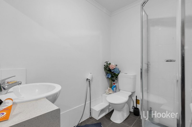 Photo - Unit 1 & 2/230 Newton Boulevard, Munno Para SA 5115 - Image 6