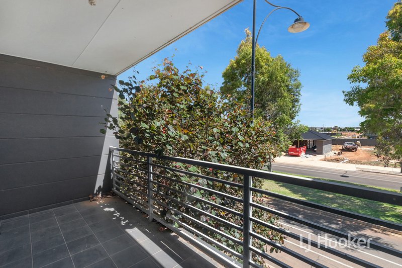 Photo - Unit 1 & 2/230 Newton Boulevard, Munno Para SA 5115 - Image 9