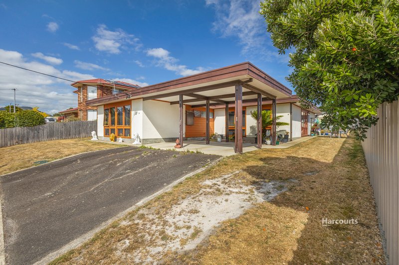 Unit 1 & 2/24 Pineleigh Street, Penguin TAS 7316