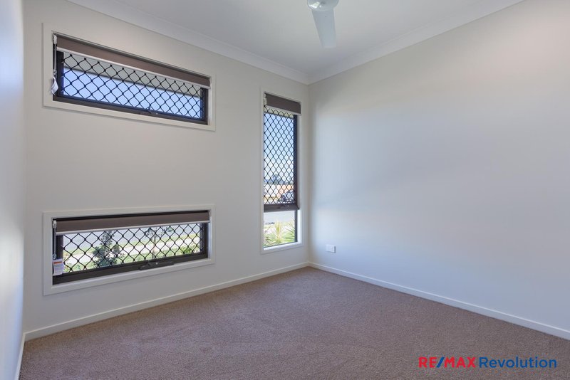 Photo - Unit 1 & 2/7 Maynor Court, Yarrabilba QLD 4207 - Image 9