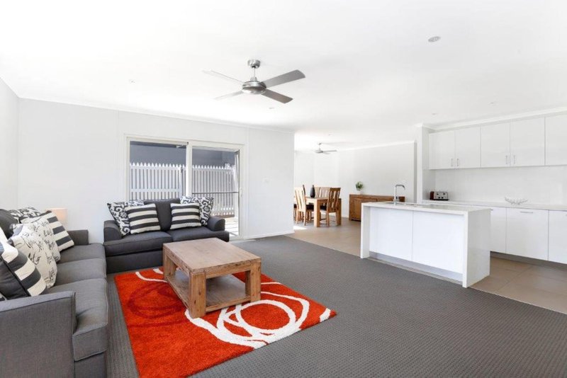 Photo - Unit 1, 3 Brompton Road, Bellambi NSW 2518 - Image 2