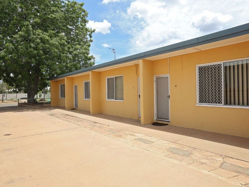 Photo - Unit 1-3/176 West Street, Mount Isa QLD 4825 - Image 8