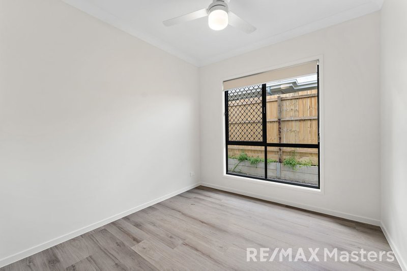 Photo - Unit 1 37 Kestrel Road, Park Ridge QLD 4125 - Image 7