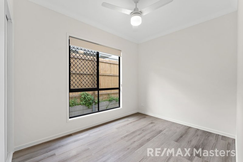 Photo - Unit 1 37 Kestrel Road, Park Ridge QLD 4125 - Image 9