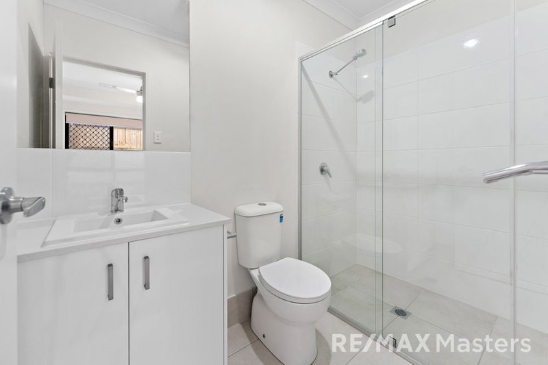 Photo - Unit 1 37 Kestrel Road, Park Ridge QLD 4125 - Image 11