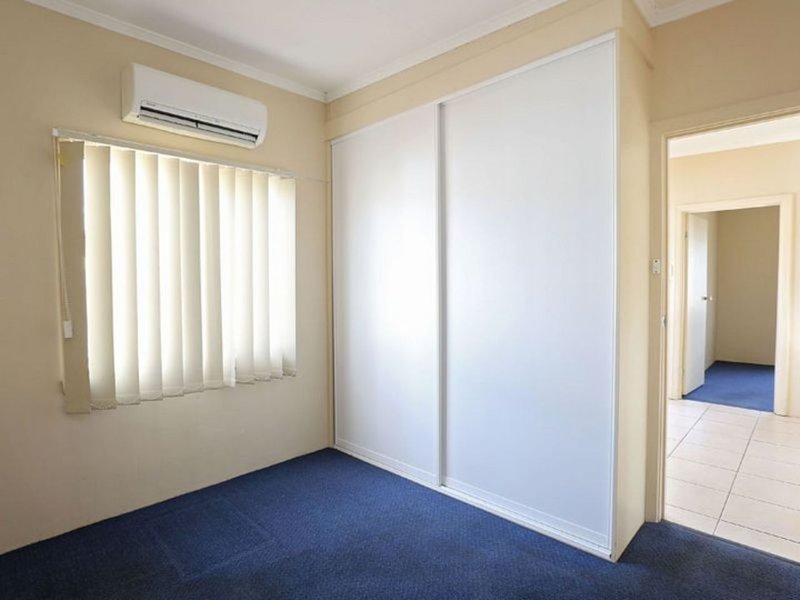 Photo - Unit 1- 4/10 Seventh Avenue, Mount Isa QLD 4825 - Image 4