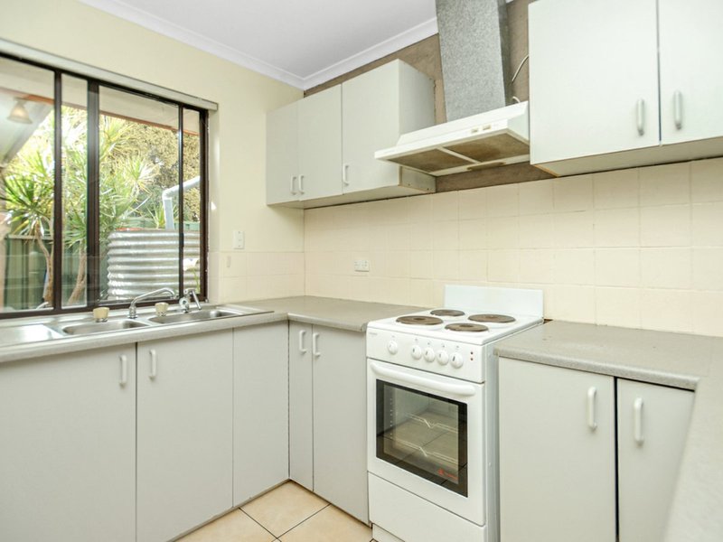 Photo - Unit 1 - 4/16 Hill Street, Victor Harbor SA 5211 - Image 7