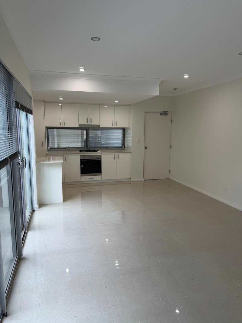 Photo - Unit 1-4/162 Banksia Street, Tuart Hill WA 6060 - Image 10