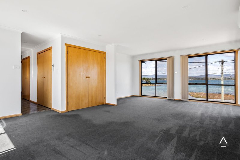 Photo - Unit 1 / 42 Esplanade North, George Town TAS 7253 - Image 2