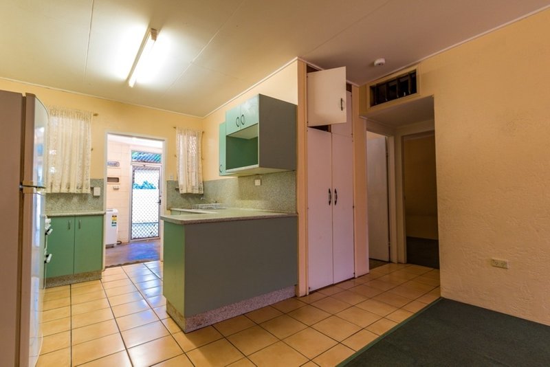 Photo - Unit 1-4/6 King Street, Mount Isa QLD 4825 - Image 4