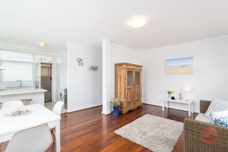 Photo - Unit 1/ 62 Maxwell Terrace, Glengowrie SA 5044 - Image 3