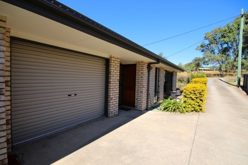 Photo - Unit 1/ 97 Fulham Street, Toogoolawah QLD 4313 - Image 2