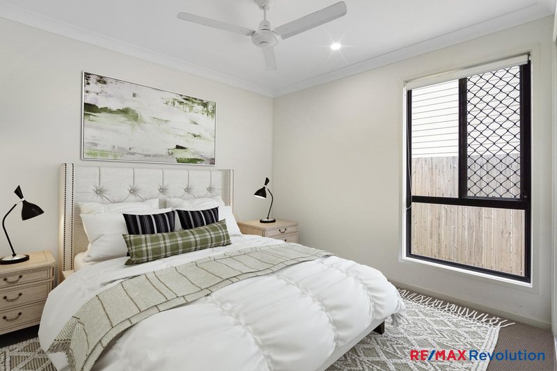 Photo - Unit 1 & Unit 2/28 Dalby Street, Holmview QLD 4207 - Image 7