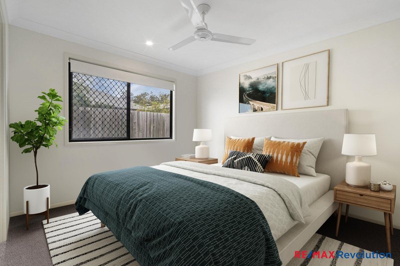 Photo - Unit 1 & Unit 2/28 Dalby Street, Holmview QLD 4207 - Image 12