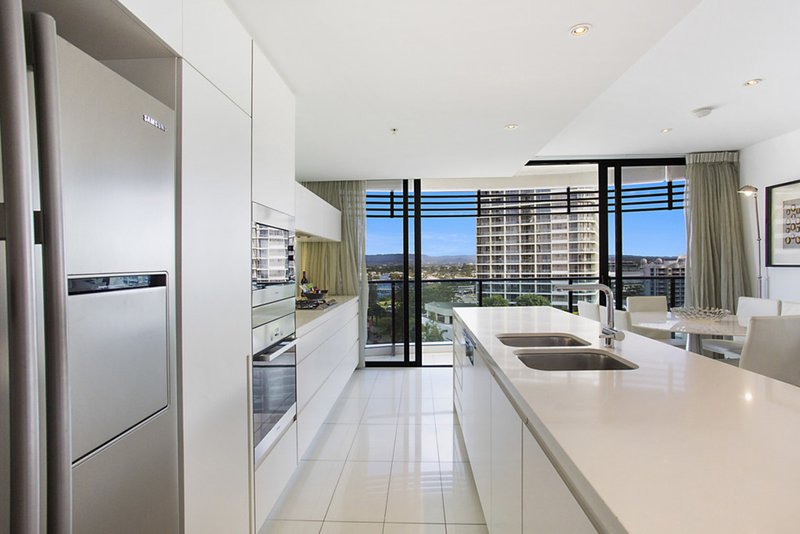 Photo - Unit 1001 'The Oracle' 1 Oracle Boulevard, Broadbeach QLD 4218 - Image 4