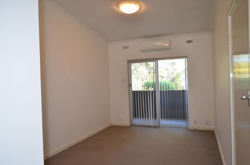 Photo - Unit 10/2 Dalziell Street , Maddington WA 6109 - Image 3