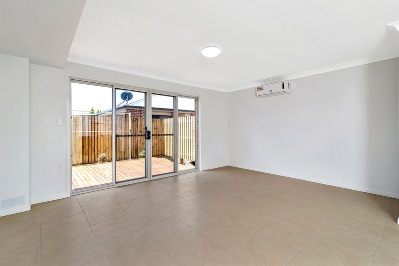 Photo - Unit 10/225 Nelson Street, Kearneys Spring QLD 4350 - Image 4