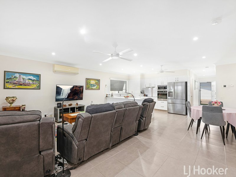 Photo - Unit 104/25-67 Pialba Burrum Heads Road, Eli Waters QLD 4655 - Image 9