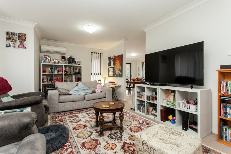 Photo - Unit 10/5 Stonebridge Dr , Cessnock NSW 2325 - Image 6