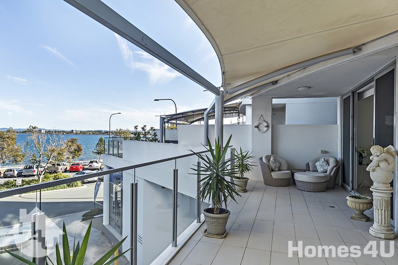 Photo - Unit 105/14 Oxley Ave , Woody Point QLD 4019 - Image 13