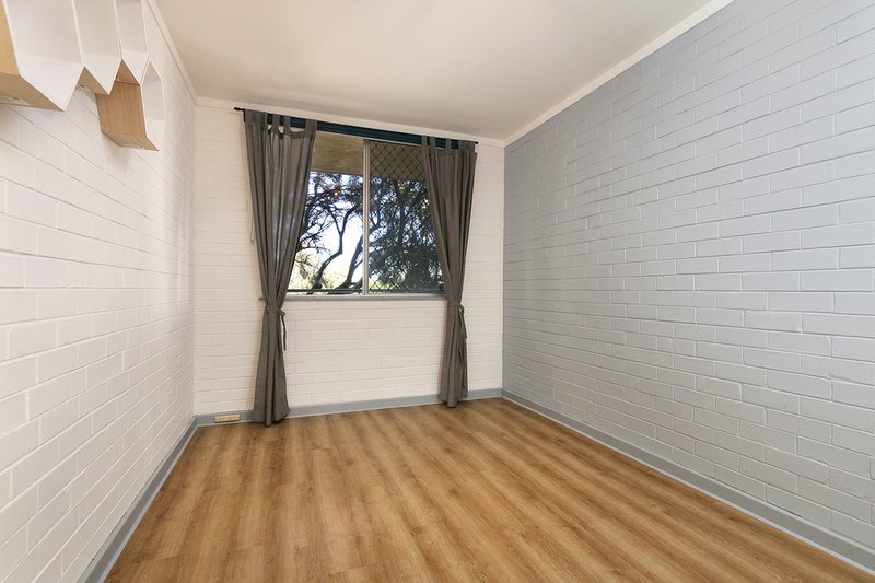 Photo - Unit 10/68 Mcmaster Street, Victoria Park WA 6100 - Image 2