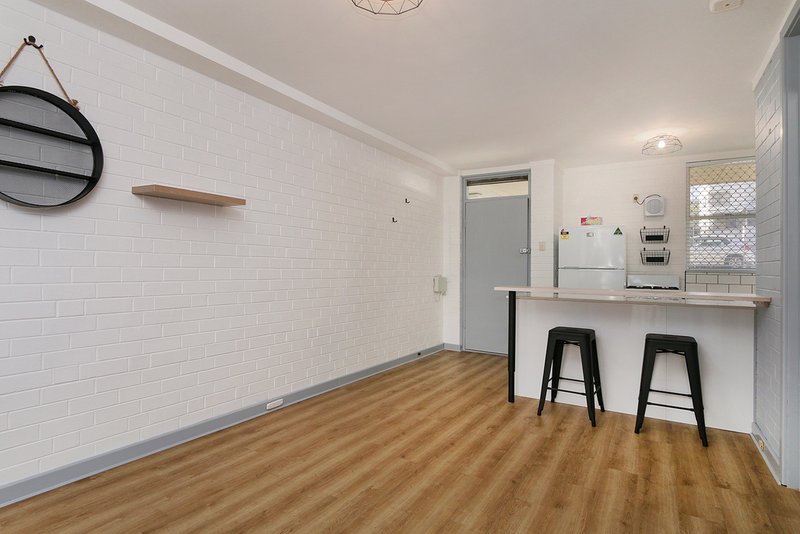 Photo - Unit 10/68 Mcmaster Street, Victoria Park WA 6100 - Image 5